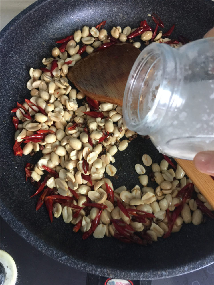 非油炸版麻辣花生#新步骤7