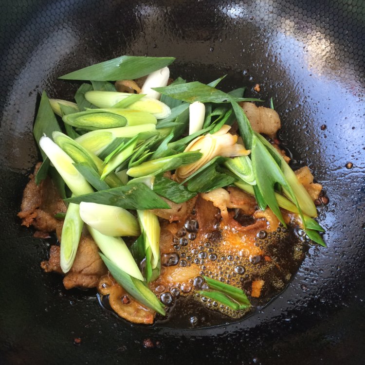 青蒜回锅肉步骤6
