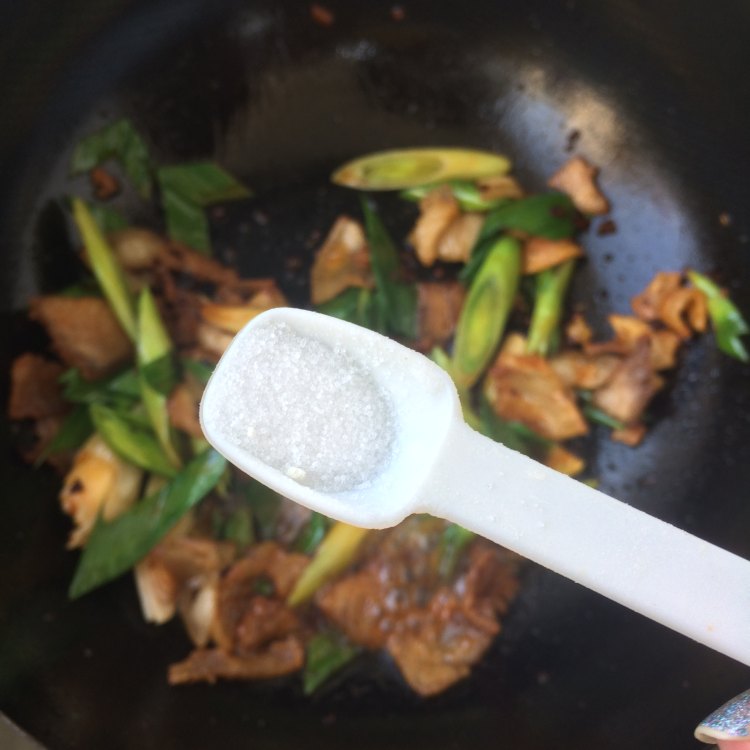 青蒜回锅肉步骤7