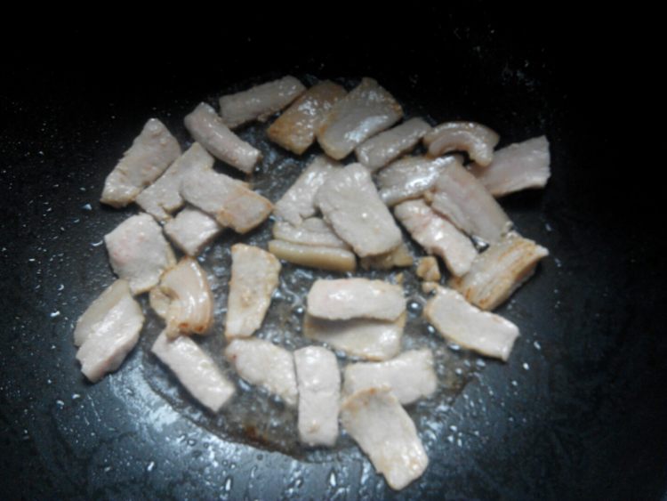 红烧肉炖豆角步骤4