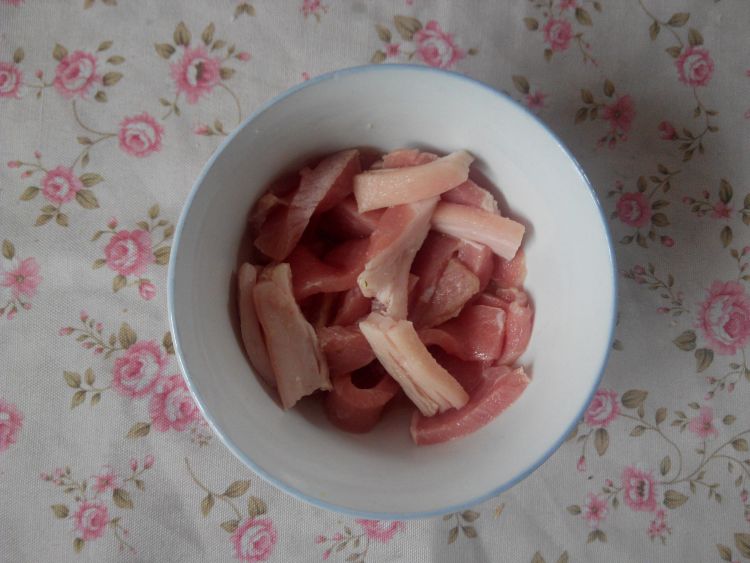 尖椒松花菜炒肉步骤4