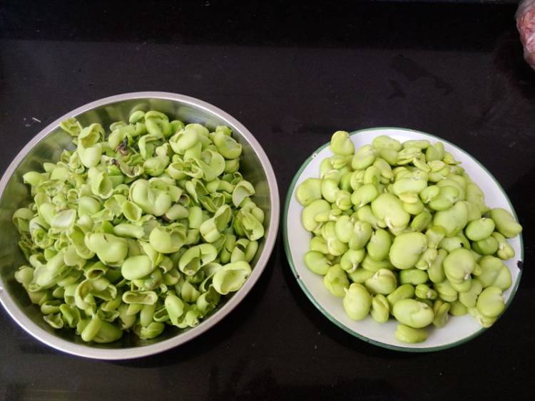 红肠炒蚕豆瓣#新鲜从步骤3