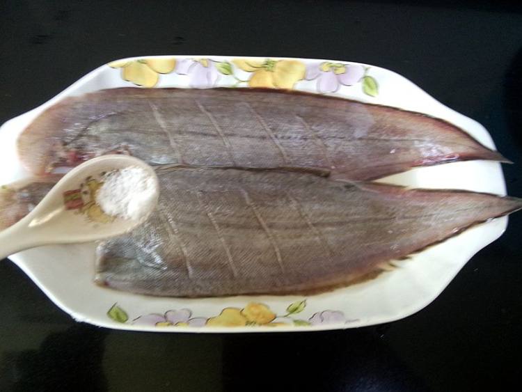 腊肉蒸龙利鱼#新鲜从步骤5