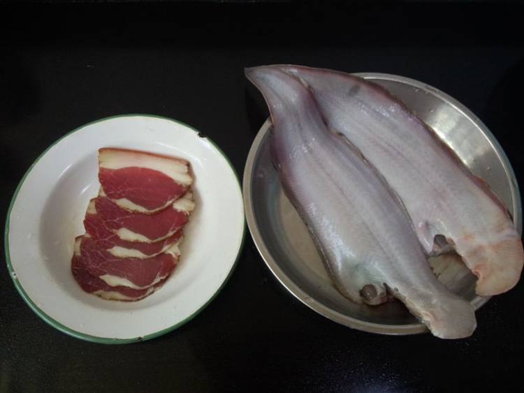 腊肉蒸龙利鱼#新鲜从步骤1