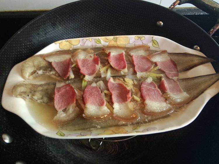 腊肉蒸龙利鱼#新鲜从步骤9