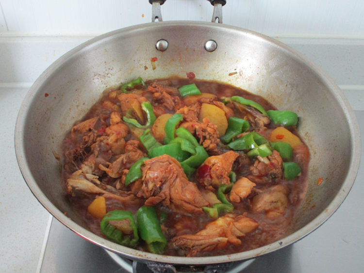 香辣土豆炖鸡步骤7