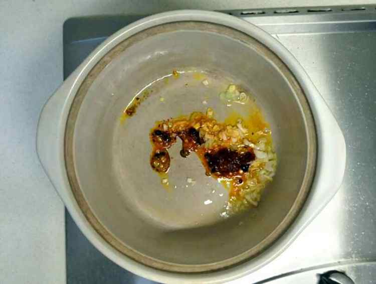 平菇豆腐煲步骤8