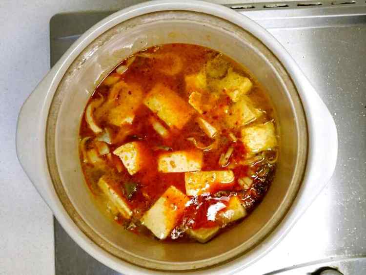 平菇豆腐煲步骤11