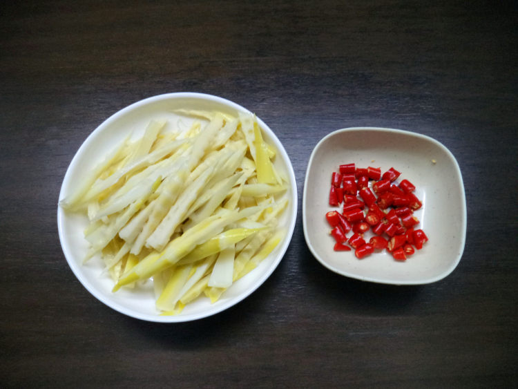 红油脆笋#新鲜从这里步骤2