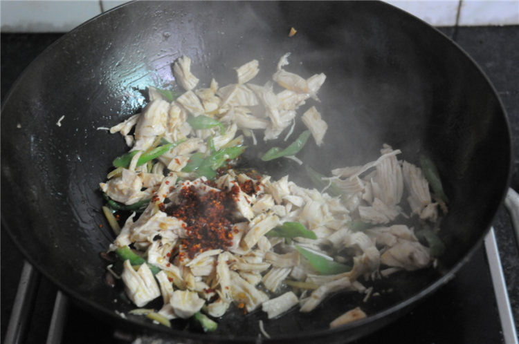 酱香麻辣鸡丝#新鲜从步骤4