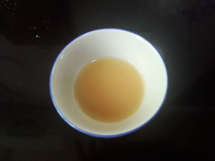 青椒炒白虾仁步骤3
