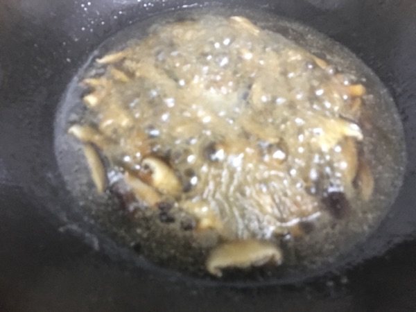 蚝油香菇扒油麦菜步骤7