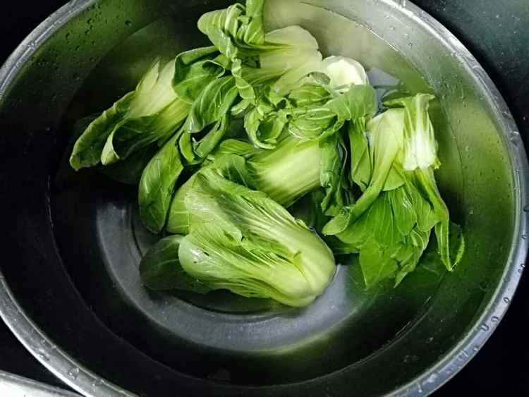 蚝油油菜步骤1