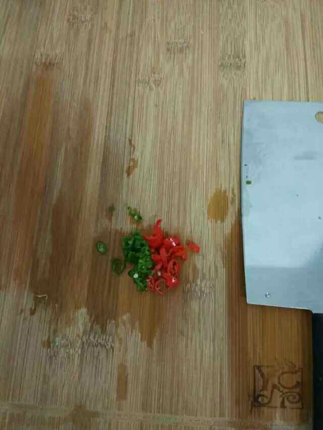 豉汁莲花白菜步骤2