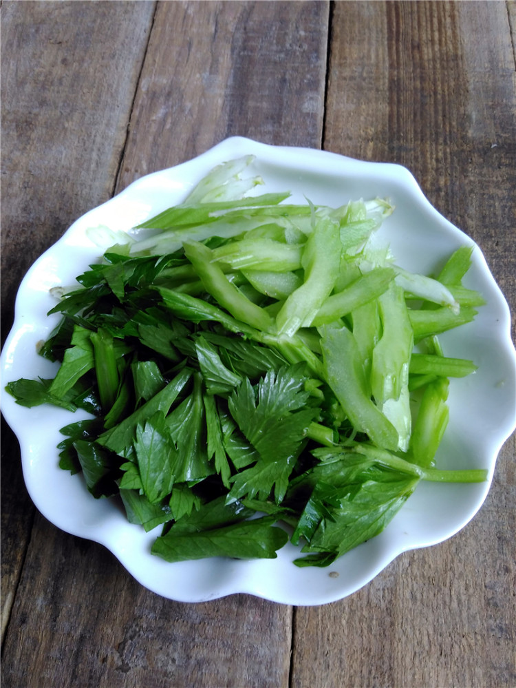 杂蔬炒肉丝步骤4