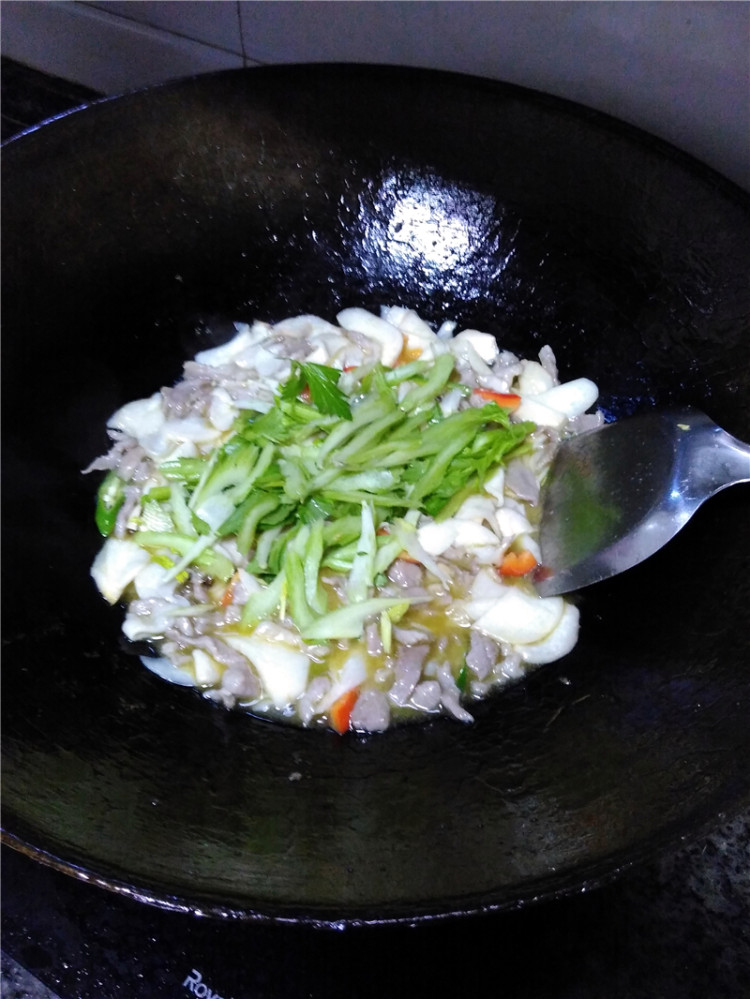 杂蔬炒肉丝步骤10