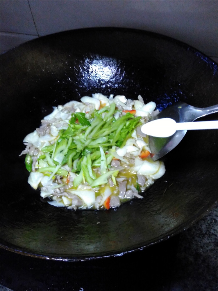 杂蔬炒肉丝步骤11