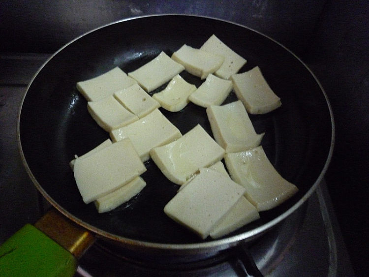 香菇烧千页豆腐步骤4