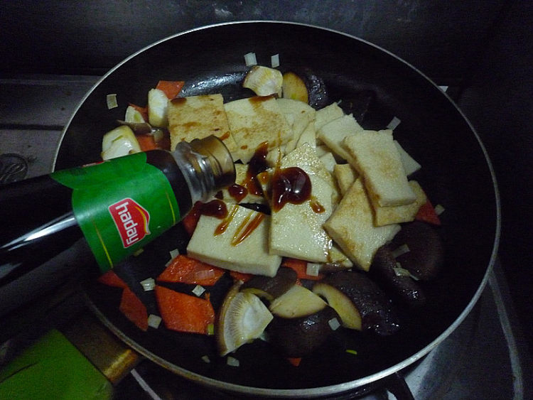 香菇烧千页豆腐步骤9