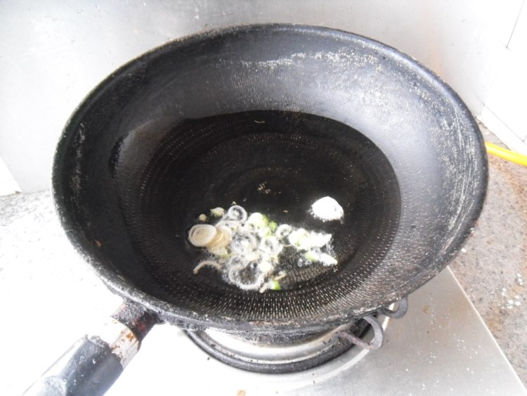 莲藕豌豆粒步骤6