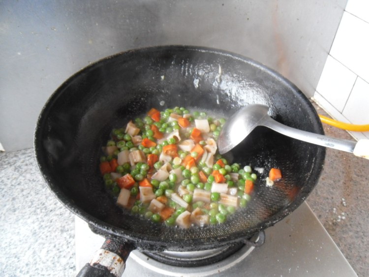 莲藕豌豆粒步骤11