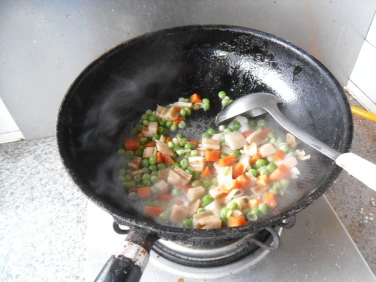 莲藕豌豆粒步骤9