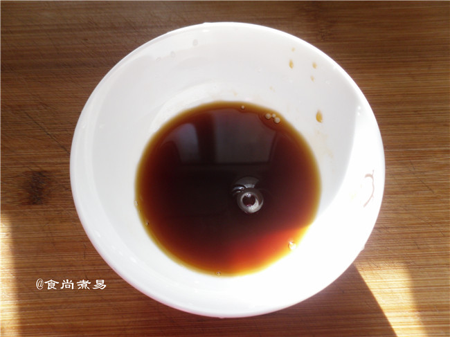 炝炒冬菇包菜丝步骤3