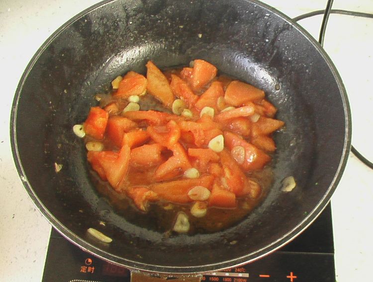 西红柿炒西兰花步骤6