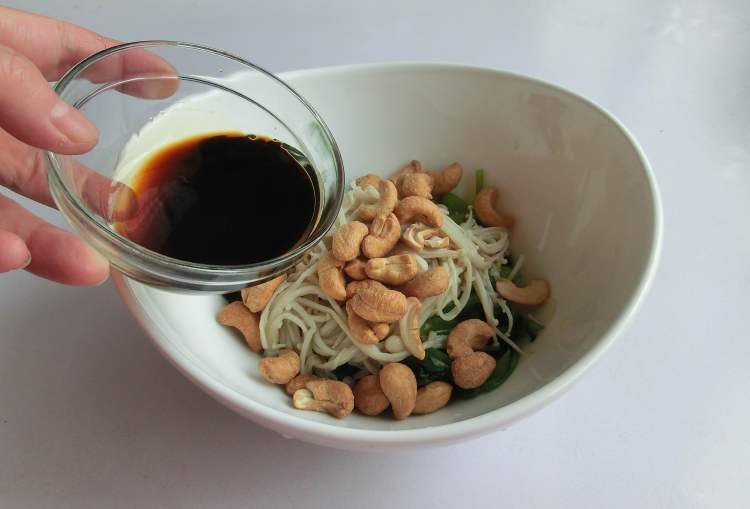 果仁菠菜步骤7