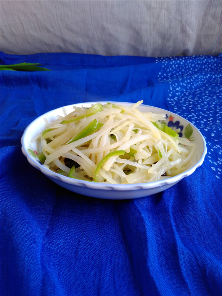 家常土豆丝步骤11