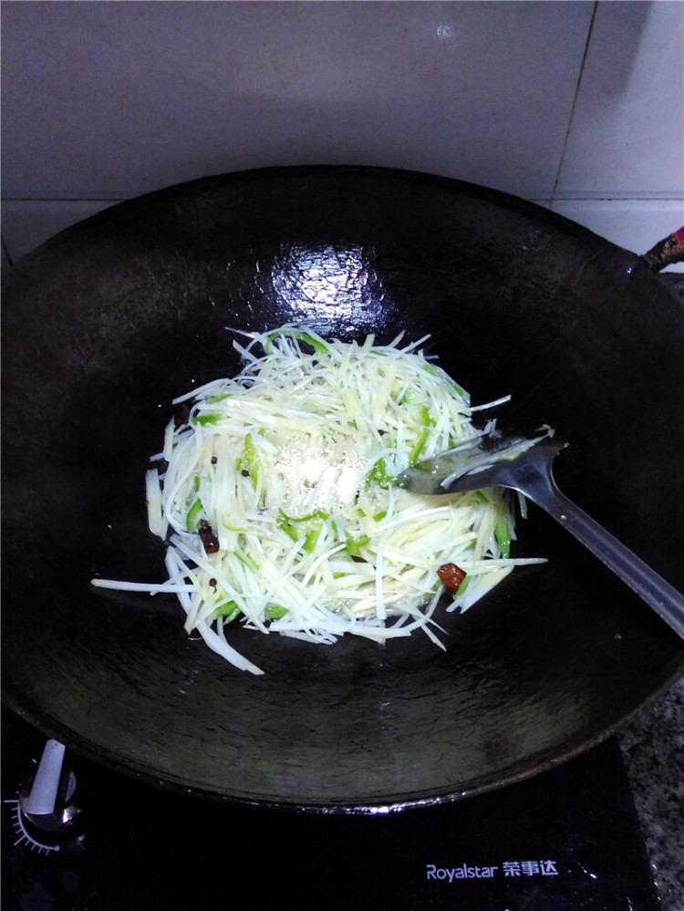 家常土豆丝步骤10