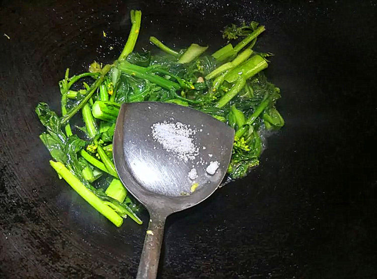 素炒小油菜步骤3