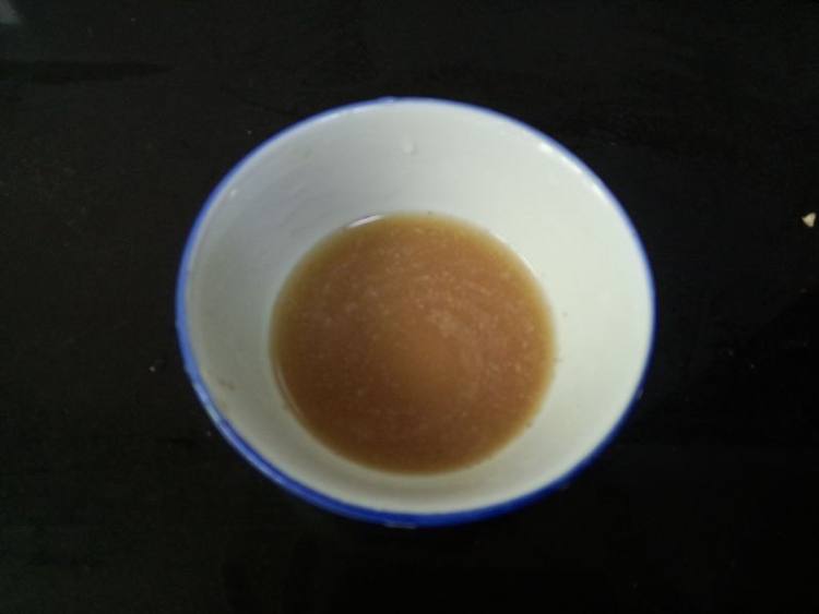 鲜核桃仁炒三丁步骤5
