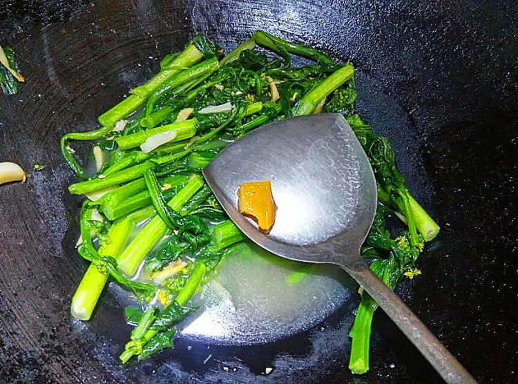 上汤浸油菜步骤7