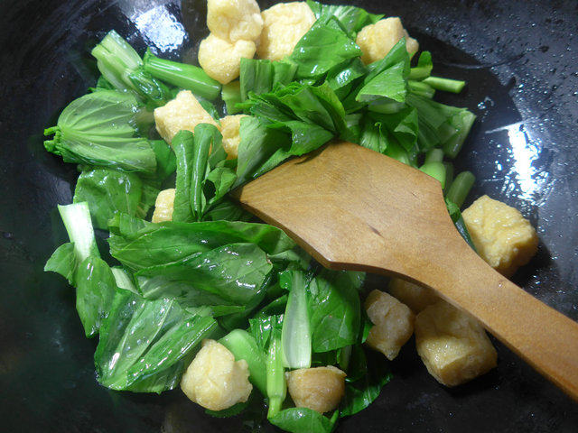 油豆腐粉丝菜芯步骤3