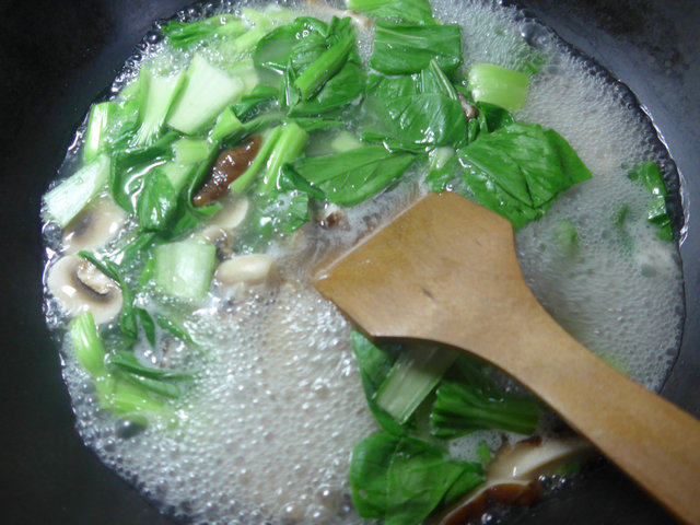 浓汤宝双菇菜芯步骤5
