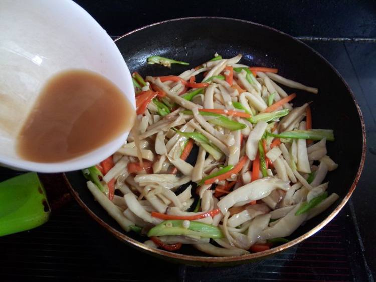 干煸杏鲍菇步骤11