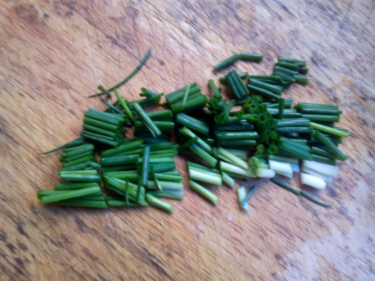 毛豆炒茭白步骤3