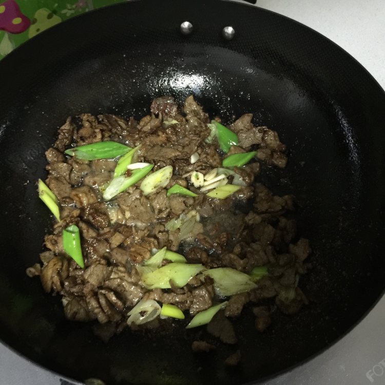 双色胡萝卜炒丝瓜步骤7