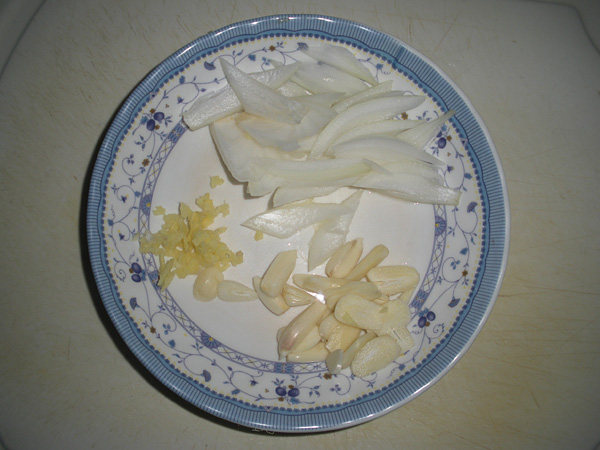 菊花菜炒豆制品步骤4
