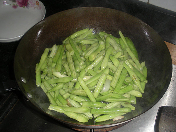 杭椒烧圆豆角步骤9