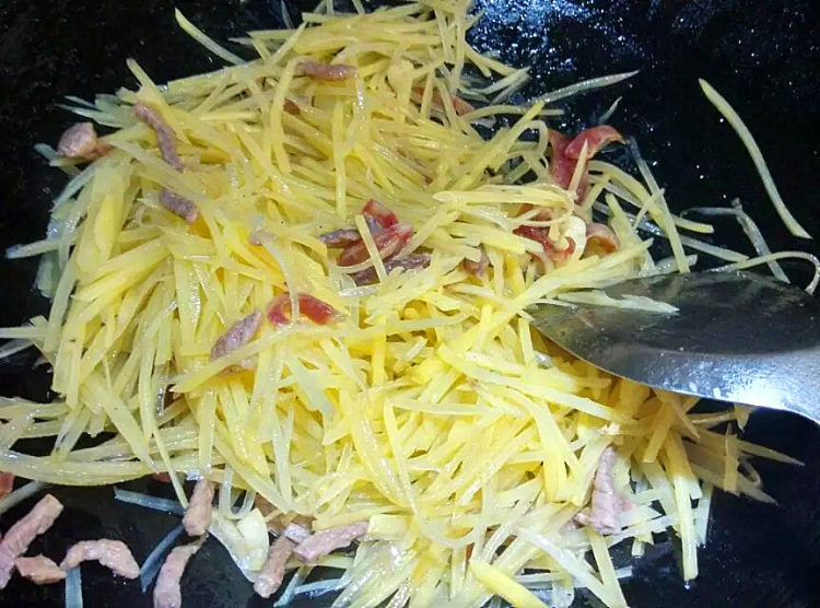 三丝土豆步骤5