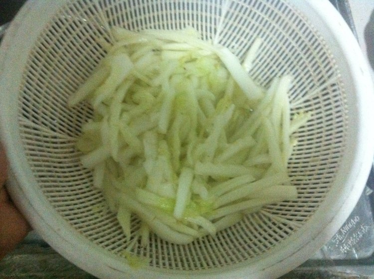 糖醋白菜步骤2