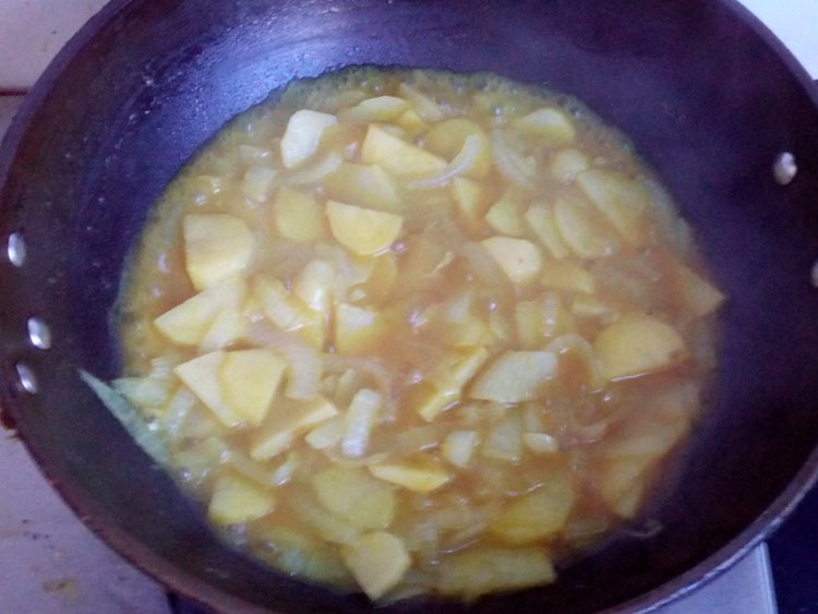 土豆洋葱煮咖喱步骤7