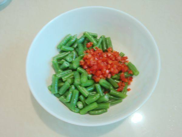 芝麻葱油豆角步骤6