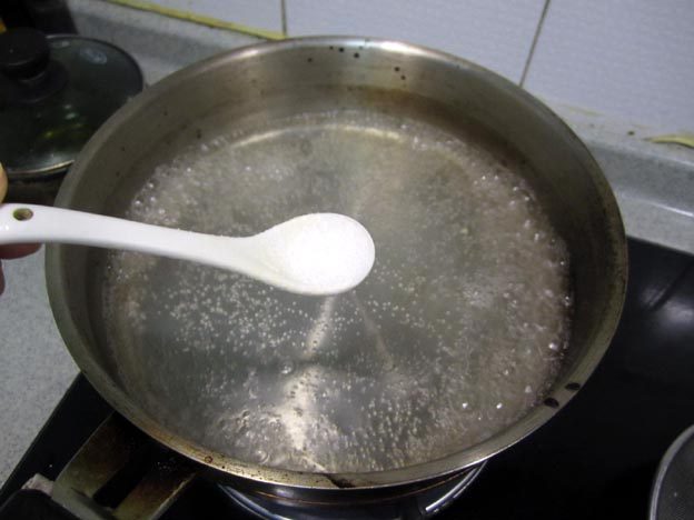 双椒鲜核桃仁步骤1