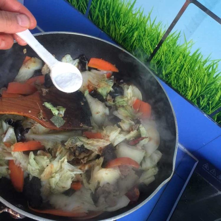简单黑白菜步骤11