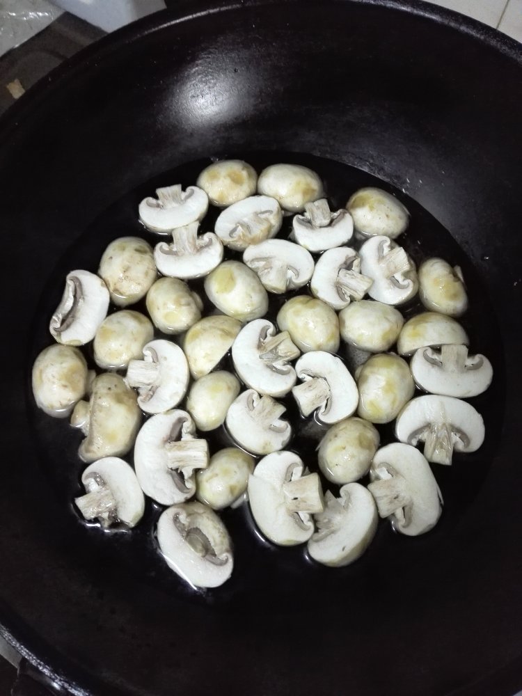 白蘑菇扒油菜步骤5