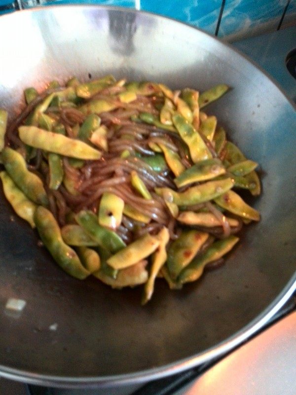 豆角炖粉条步骤6