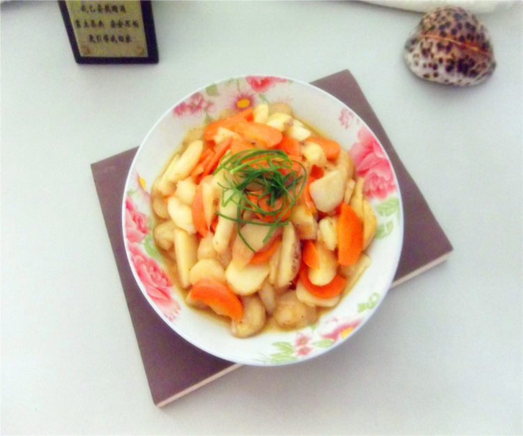 胡萝卜炒荸荠步骤9
